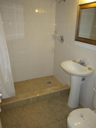 Buccaneer Quarters And Suites Marathon Room photo